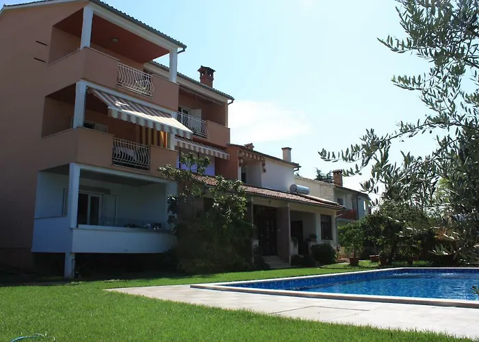 Aura Residence