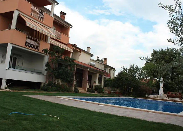Aura Residence
