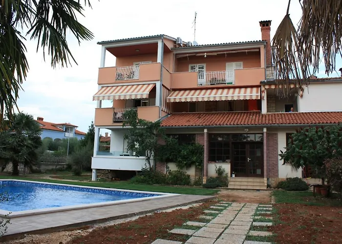 Aura Residence