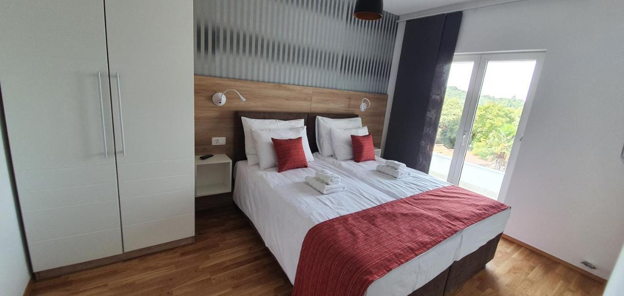 Aura Apartment