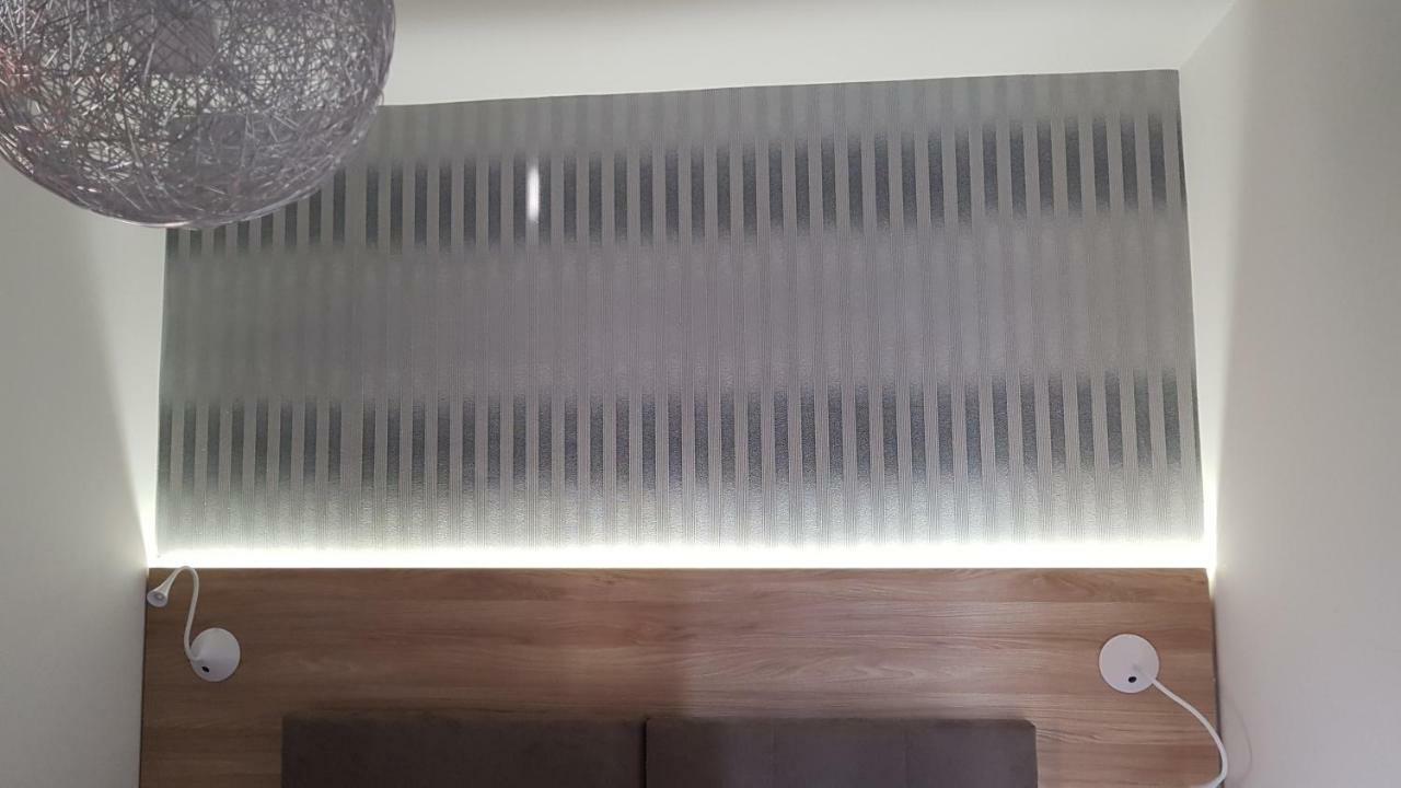 Aura Apartment *