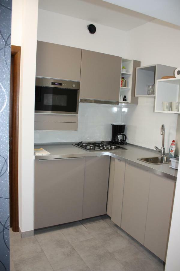 Apartment Aura